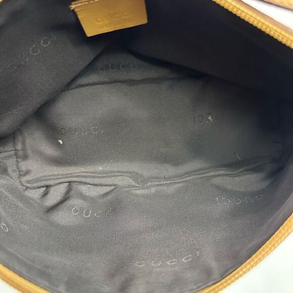 Vintage Gucci Pink Suede Boat Pochette - Picture 8 of 16